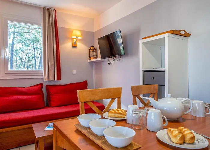 Apartamento Les Grands Pins-2 By Interhome *