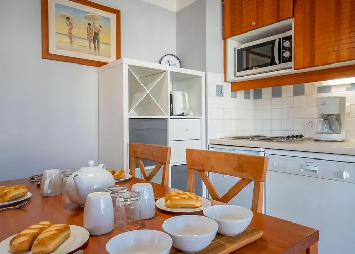 Apartamento Les Grands Pins-2 By Interhome