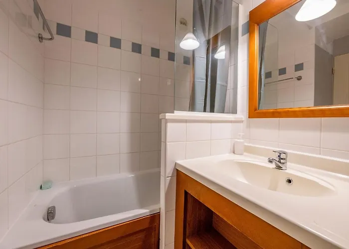 Apartamento Les Grands Pins-2 By Interhome *